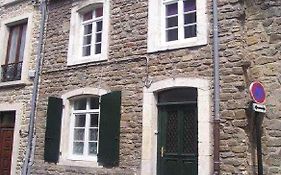 Le Petit Bonheur De La Haute